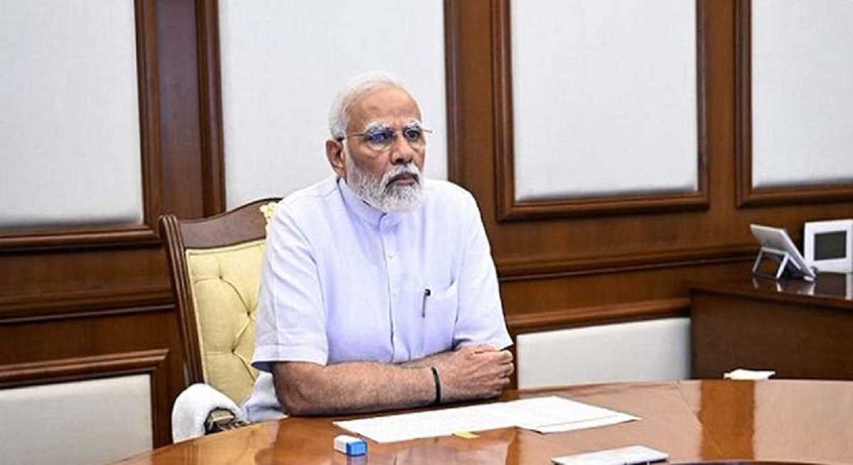 विदेश यात्रा से लौटे पीएम मोदी ने वरिष्ठ कैबिनेट मंत्रियों के साथ बैठक की विदेश यात्रा से लौटे पीएम मोदी ने वरिष्ठ कैबिनेट मंत्रियों के साथ बैठक की